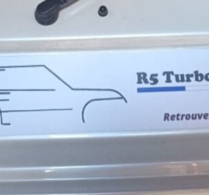 Cache plaque officiel du Club R5 Turbo Passion